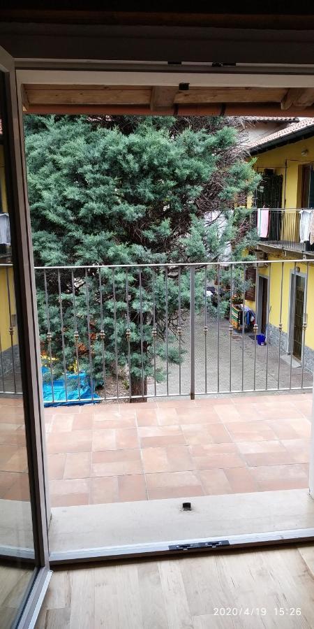 Un Angolo A Milano... Bagian luar foto